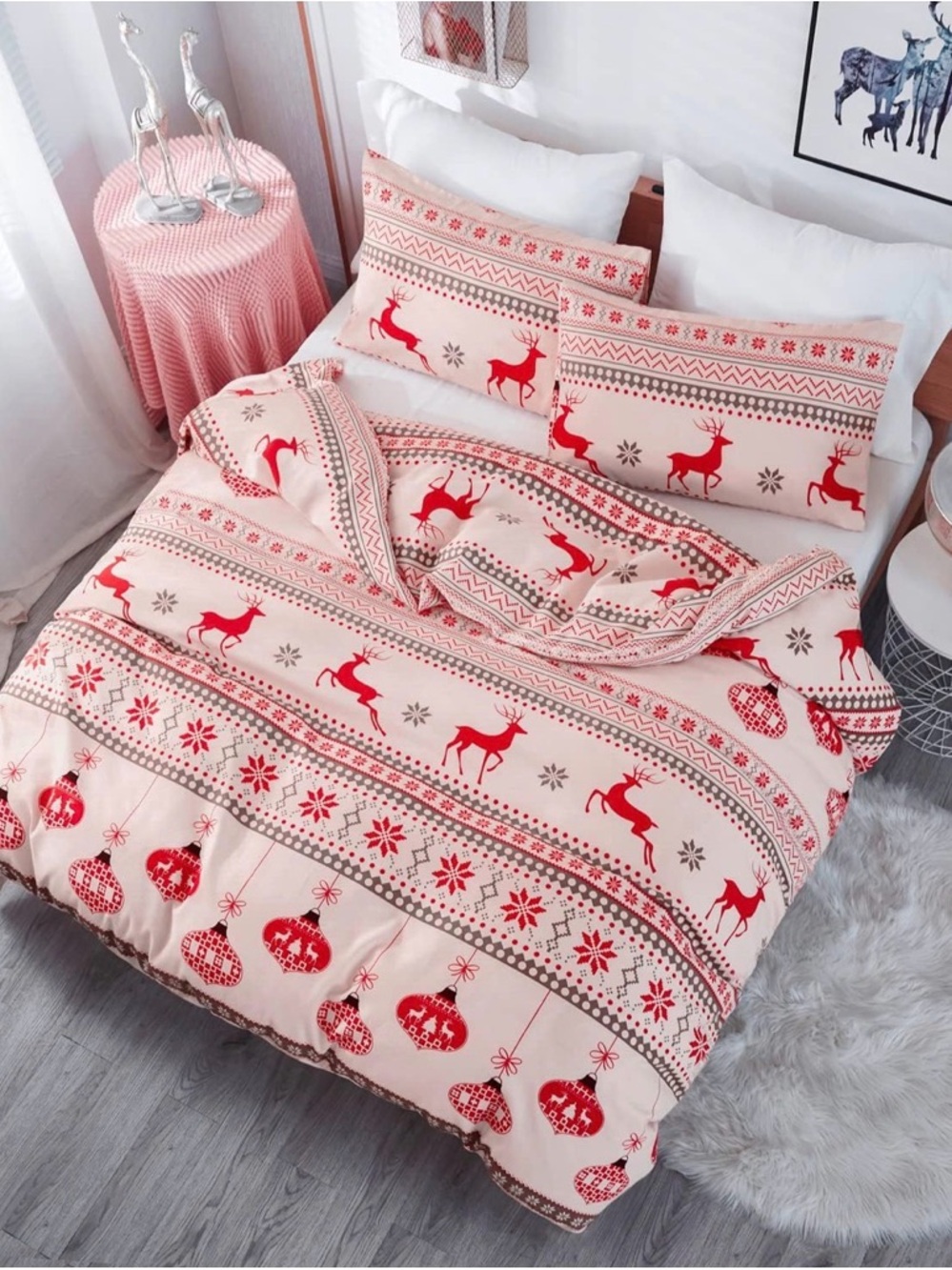 Festive Reindeer & Ornament Duvet Set in Red and Cream